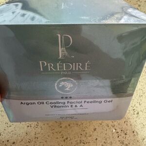 Predire Paris Argan Oil Cooling Facial Peeling Gel
